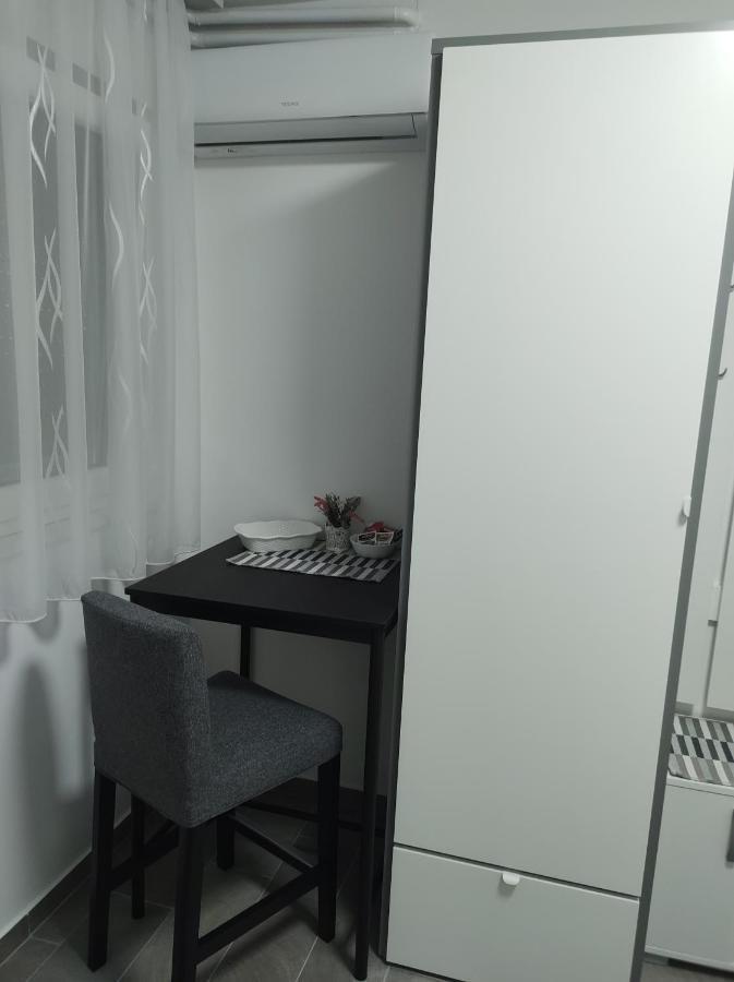 Happy Room 卡尔洛瓦茨 外观 照片