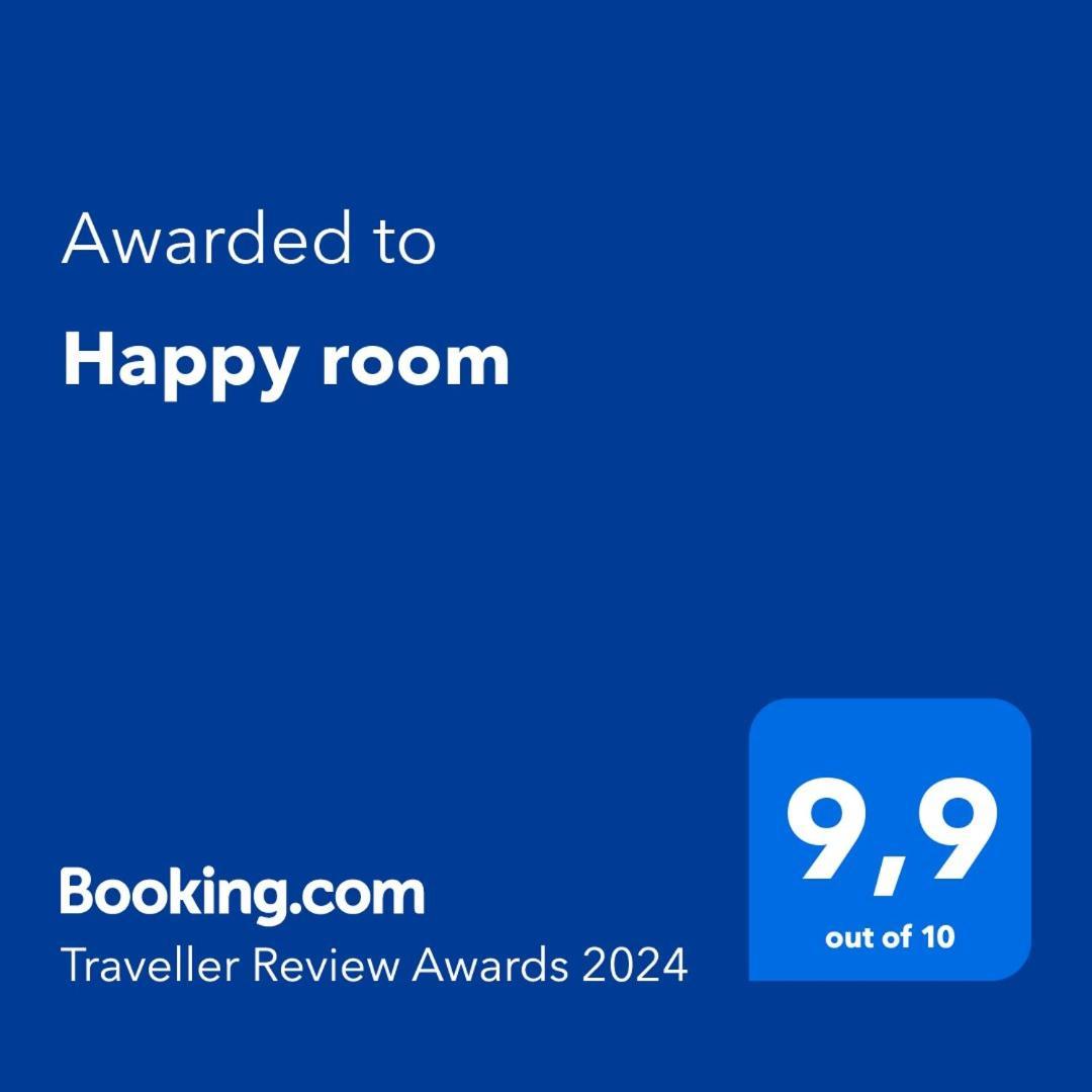 Happy Room 卡尔洛瓦茨 外观 照片